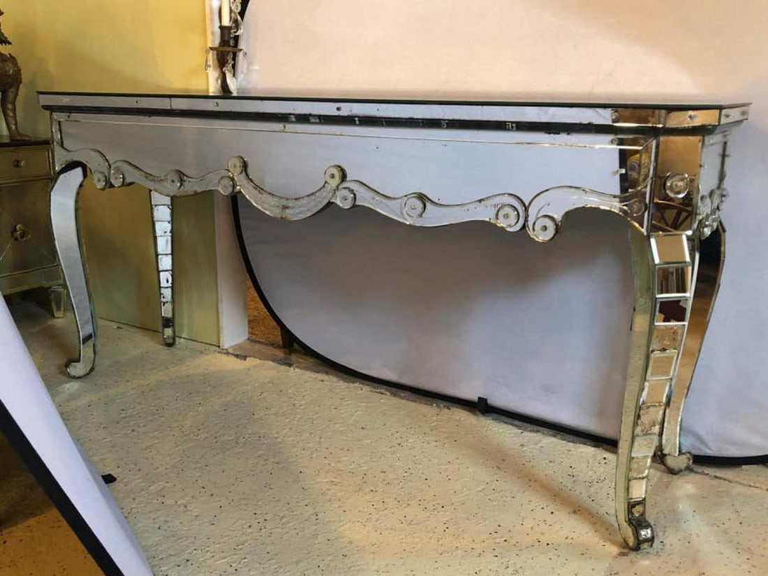 Hollywood Regency Mirrored Console with Applied Decoration and Cabriolet Legs - 8