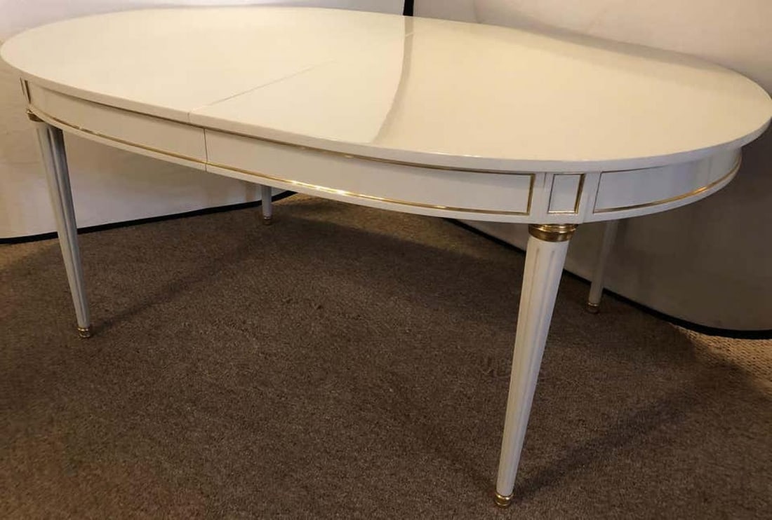 Hollywood Regency Dining Table in Gray Lacquered Bronze Mounted Finish - 3