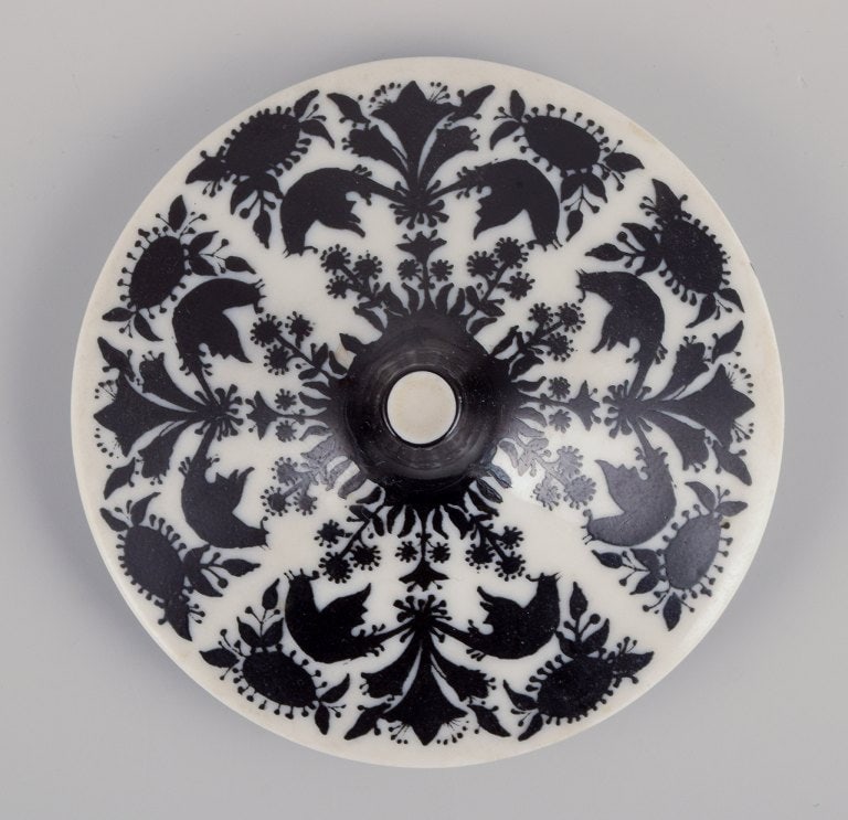 Bjørn Wiinblad (1918-2006) for Rosenthal, Germany. "Berlin Hilton" porcelain coffee pot, sugar - 7