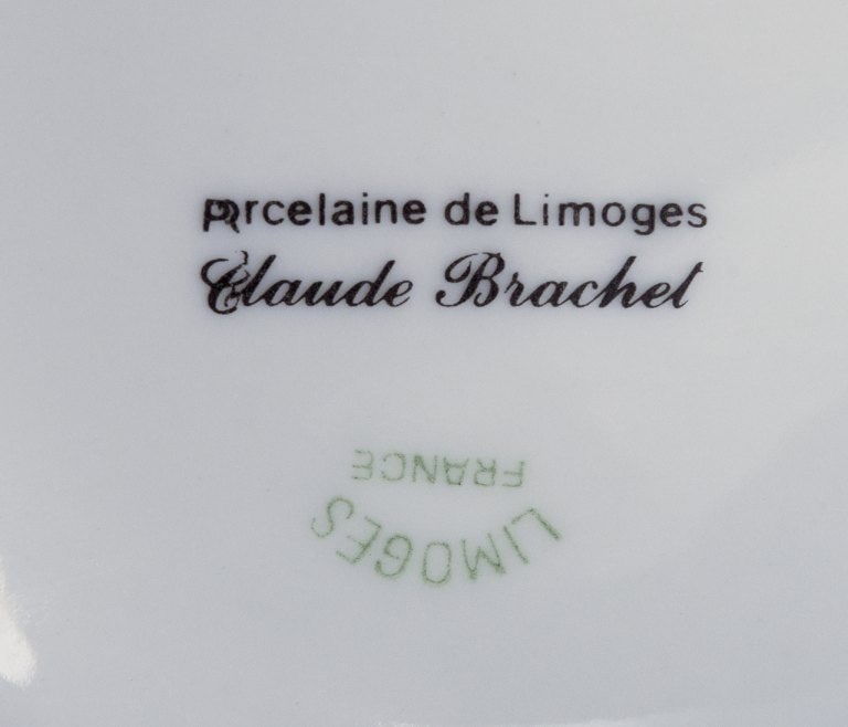 Limoges, France. Two round covered jars in porcelain decorated with 22-karat gold leaf and beautiful - 9