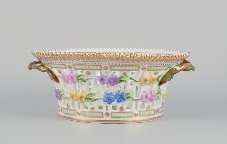 Royal Copenhagen Flora Danica porcelain fruit bowl, decorated in colors and gold with flowers. - 2