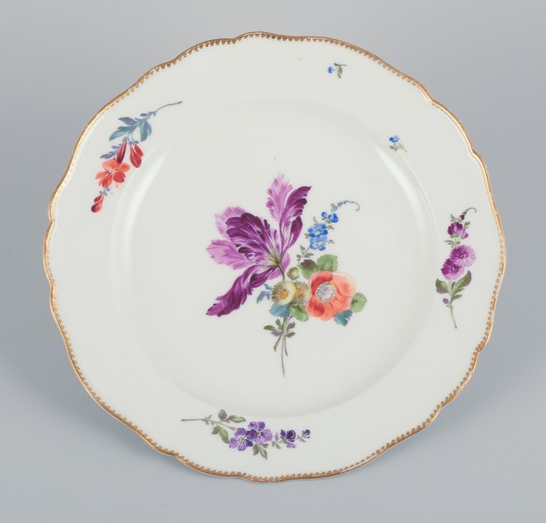 Meissen, Germany. A set of six antique porcelain dinner plates. Hand-painted with polychrome floral - 2