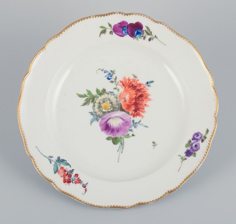 Meissen, Germany. A set of six antique porcelain dinner plates. Hand-painted with polychrome floral - 5