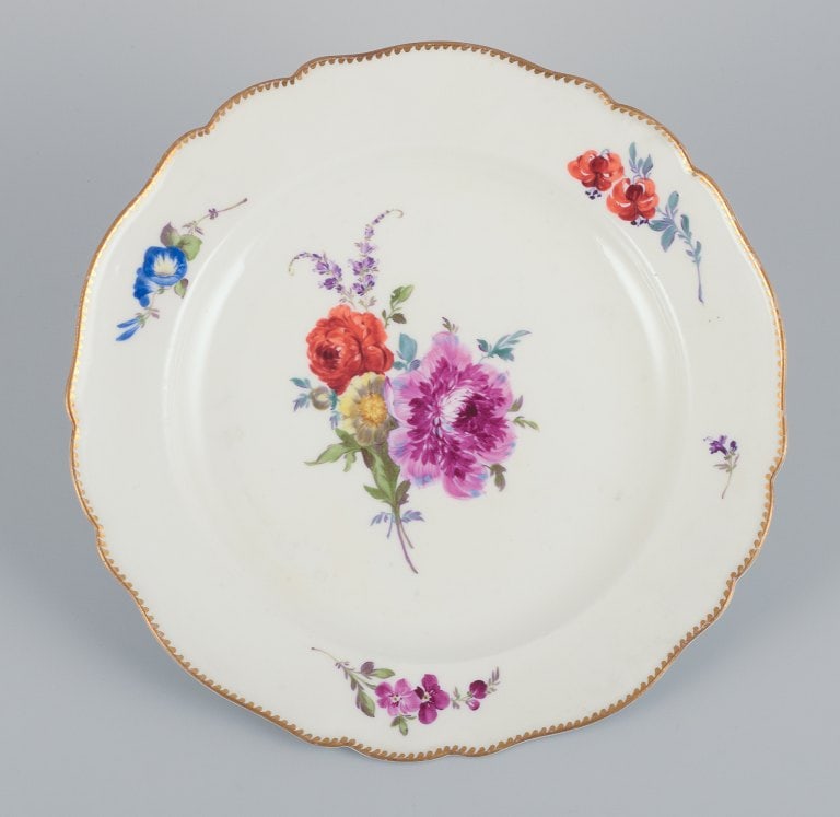Meissen, Germany. A set of six antique porcelain dinner plates. Hand-painted with polychrome floral - 6