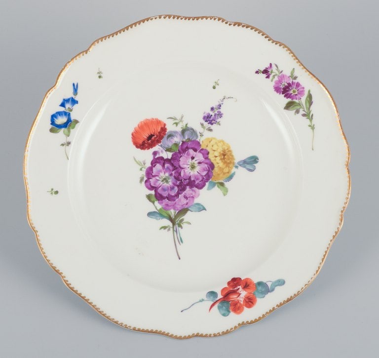 Meissen, Germany. A set of six antique porcelain dinner plates. Hand-painted with polychrome floral - 7