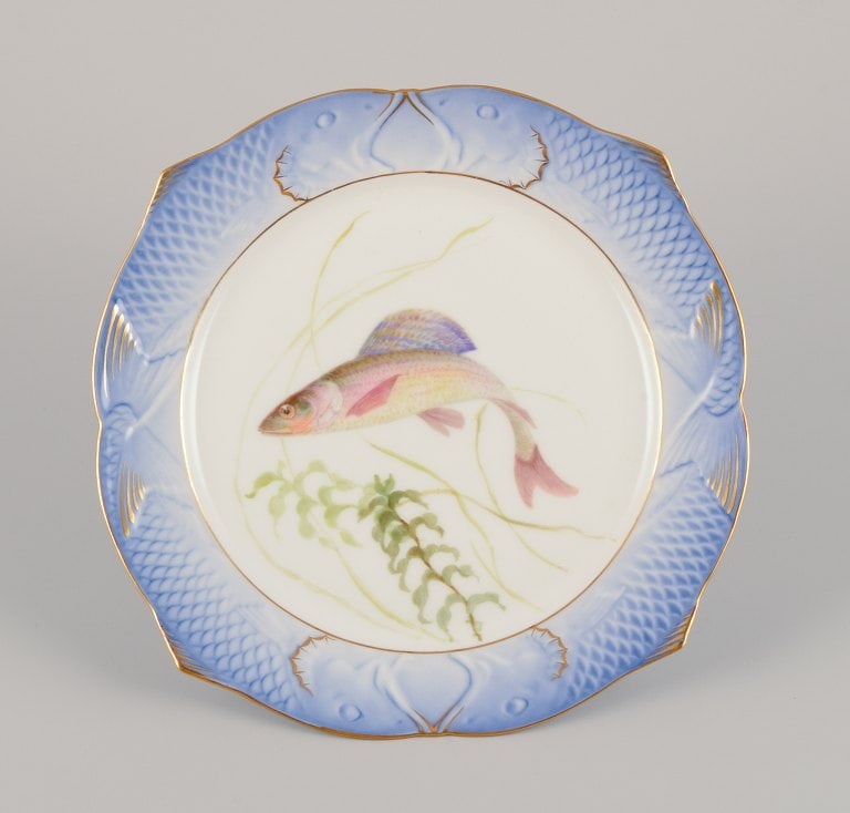 Royal Copenhagen Fauna Danica fish plate. Hand-painted fish motif with gold decoration. (1 of 8)