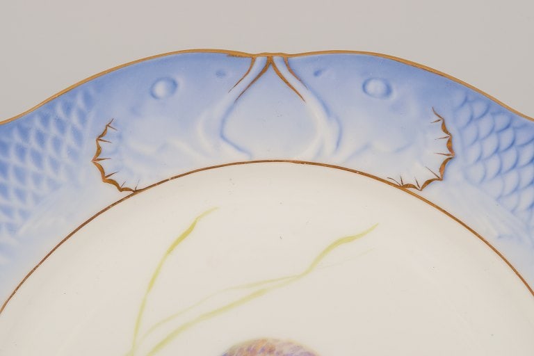 Royal Copenhagen Fauna Danica fish plate. Hand-painted fish motif with gold decoration. - 4