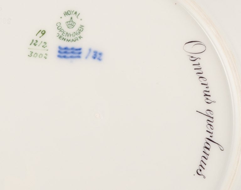 Royal Copenhagen Fauna Danica fish plate. Hand-painted fish motif with gold decoration. - 7