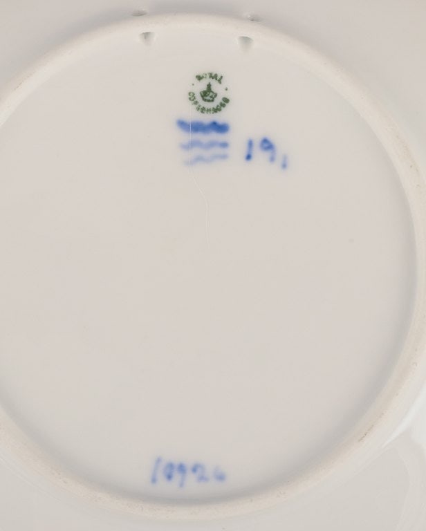 Royal Copenhagen Christmas Plate from 1921. - 4