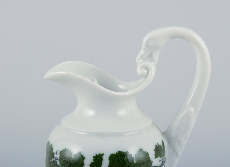 Meissen, Germany, Green Ivy Vine, sugar bowl and creamer with swan-shaped handles. Hand-painted. - 6
