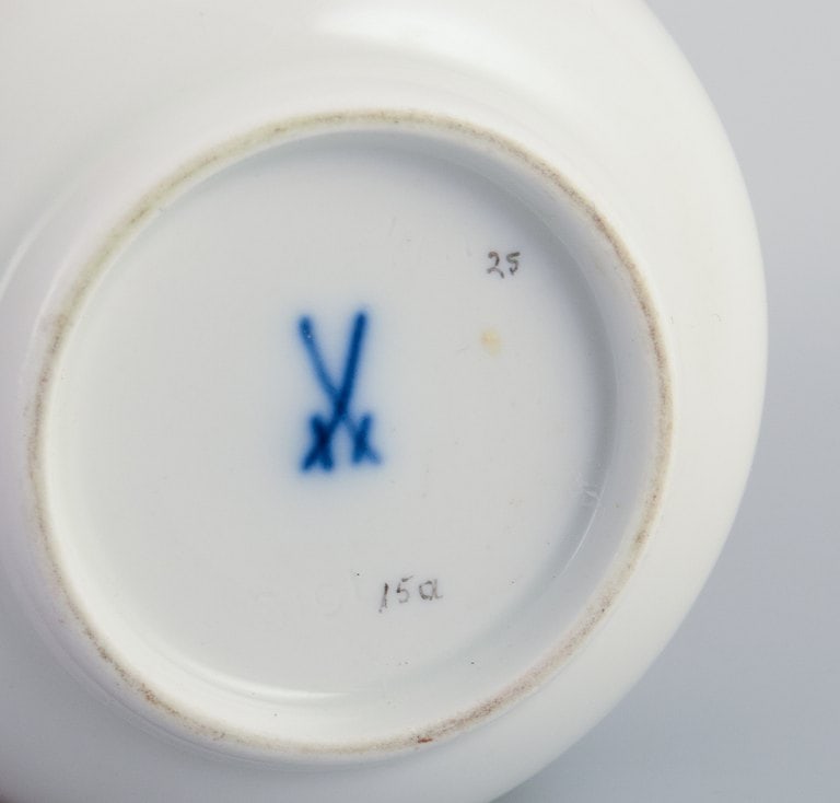 Meissen, Germany, Green Ivy Vine, sugar bowl and creamer. Hand-painted. - 8