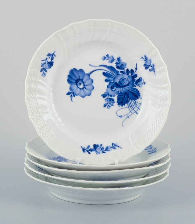 Royal Copenhagen Blue Flower Curved, a set of five small lunch plates. (1 of 7)
