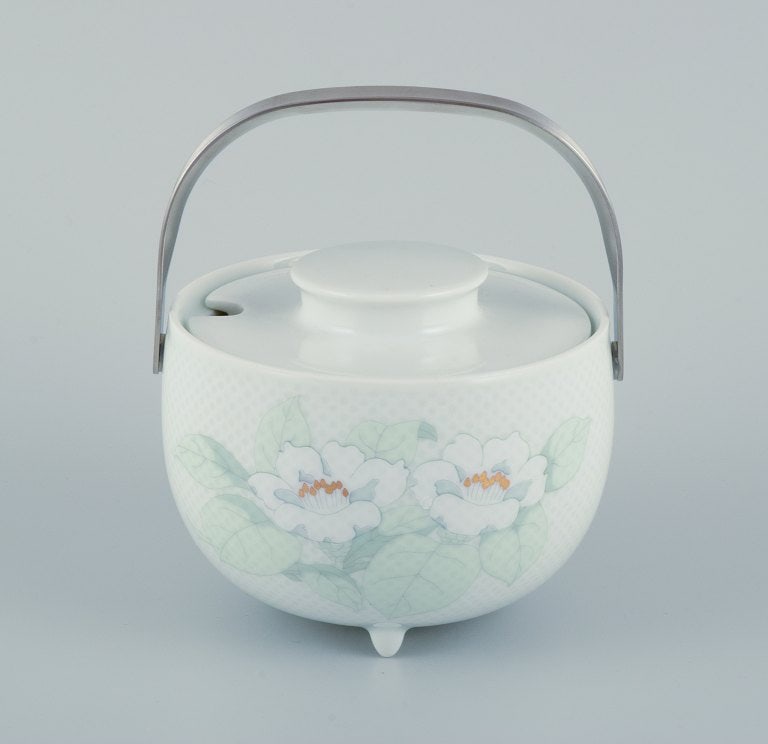 Tapio Wirkkala for Rosenthal Studio-linie, "Century Blütentraum". Sauce boat on three feet with - 8