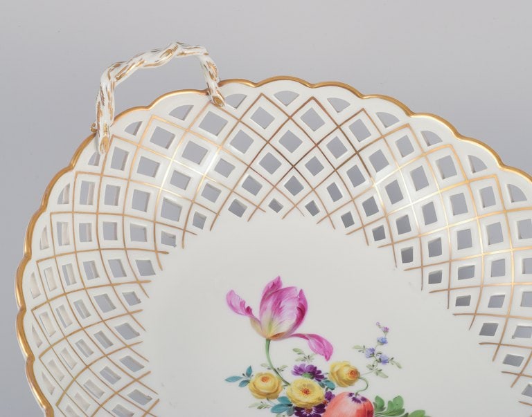 Meissen, Germany. Colossal open lace oval bowl. Hand-painted with polychrome flower motifs and gold - 5