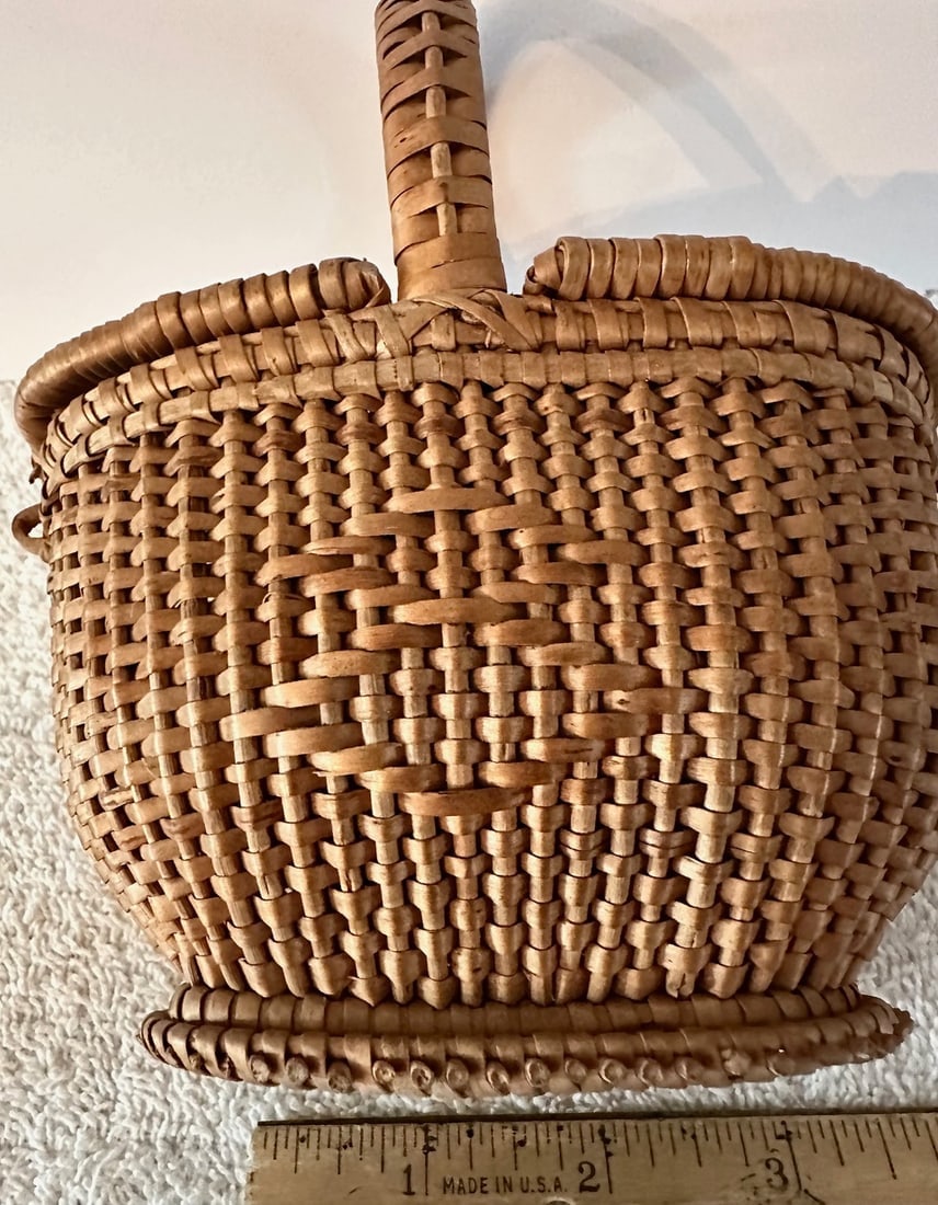 Miniature Double-Lidded Picnic Basket - 5