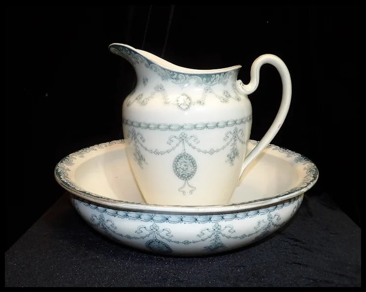 Antique John Maddock & Sons Royal Vitreous England Superior Wash Basin and Pitcher - 11