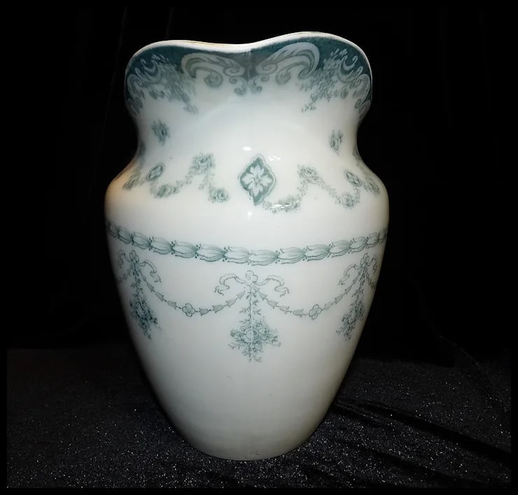 Antique John Maddock & Sons Royal Vitreous England Superior Wash Basin and Pitcher - 3