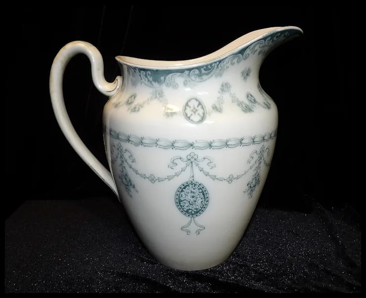Antique John Maddock & Sons Royal Vitreous England Superior Wash Basin and Pitcher - 4