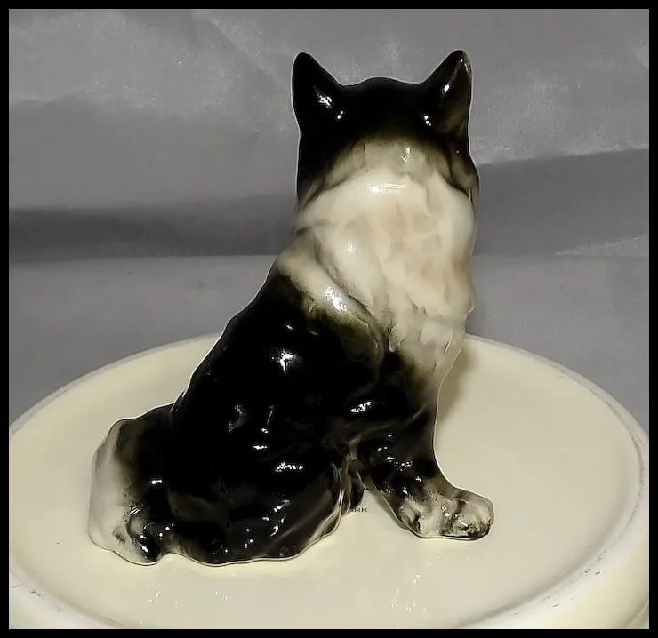 Vintage Miyakos original Keeshond CDCO Dog Figurine - 4