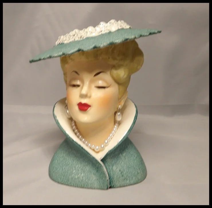 Napco Lady Head Vase with Brush Eyelashes # C3307C 1958 - 2