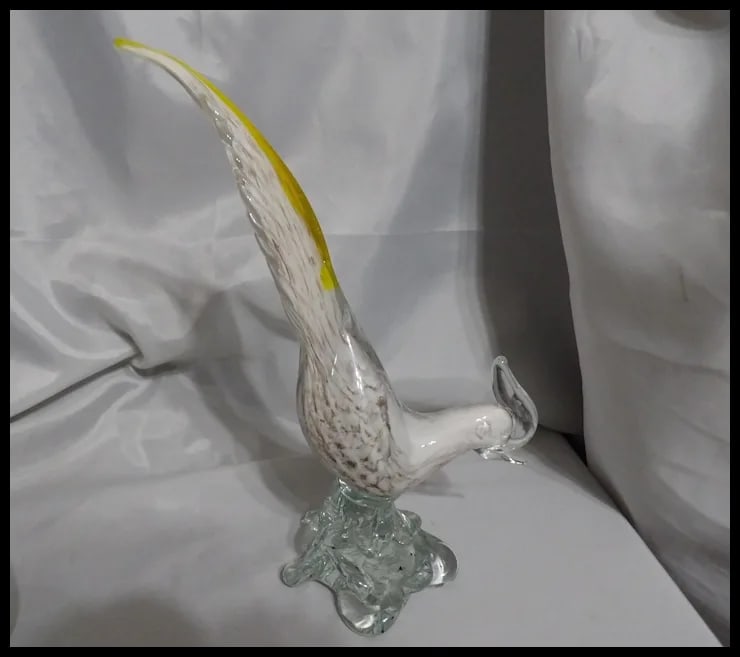 Murano Pheasant White with Gold Aventurine and Yellow on Tail - 4