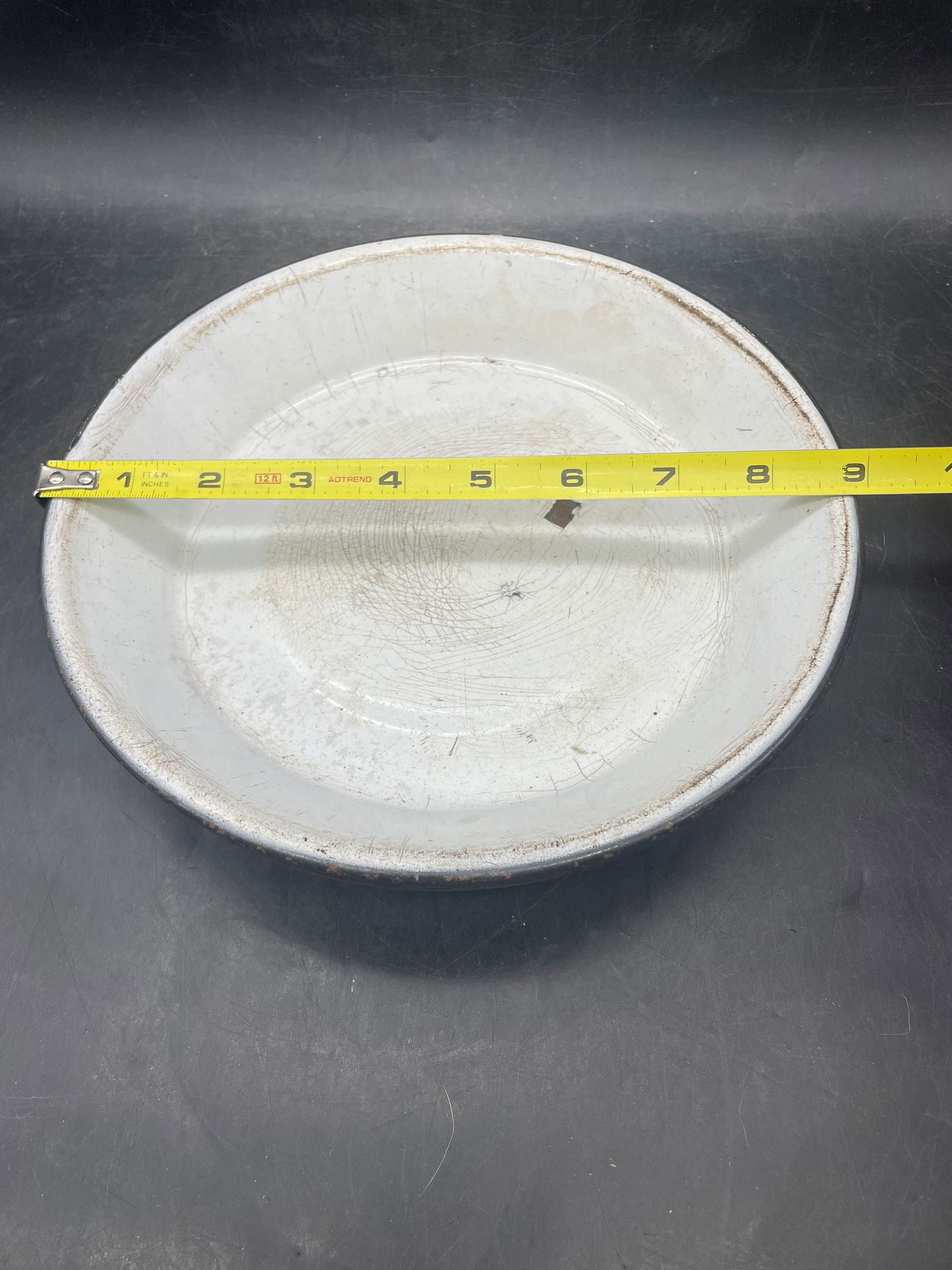 Pair of Antique Enamelware Chrysolite Green & White Graniteware Pie Plates - 8