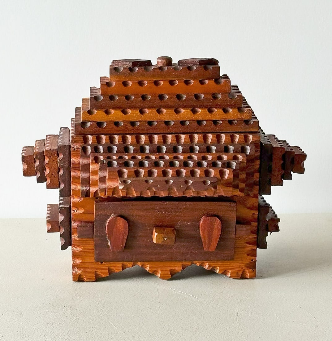 Historically Important Gus Wynn Tramp Art Box (1 of 8)