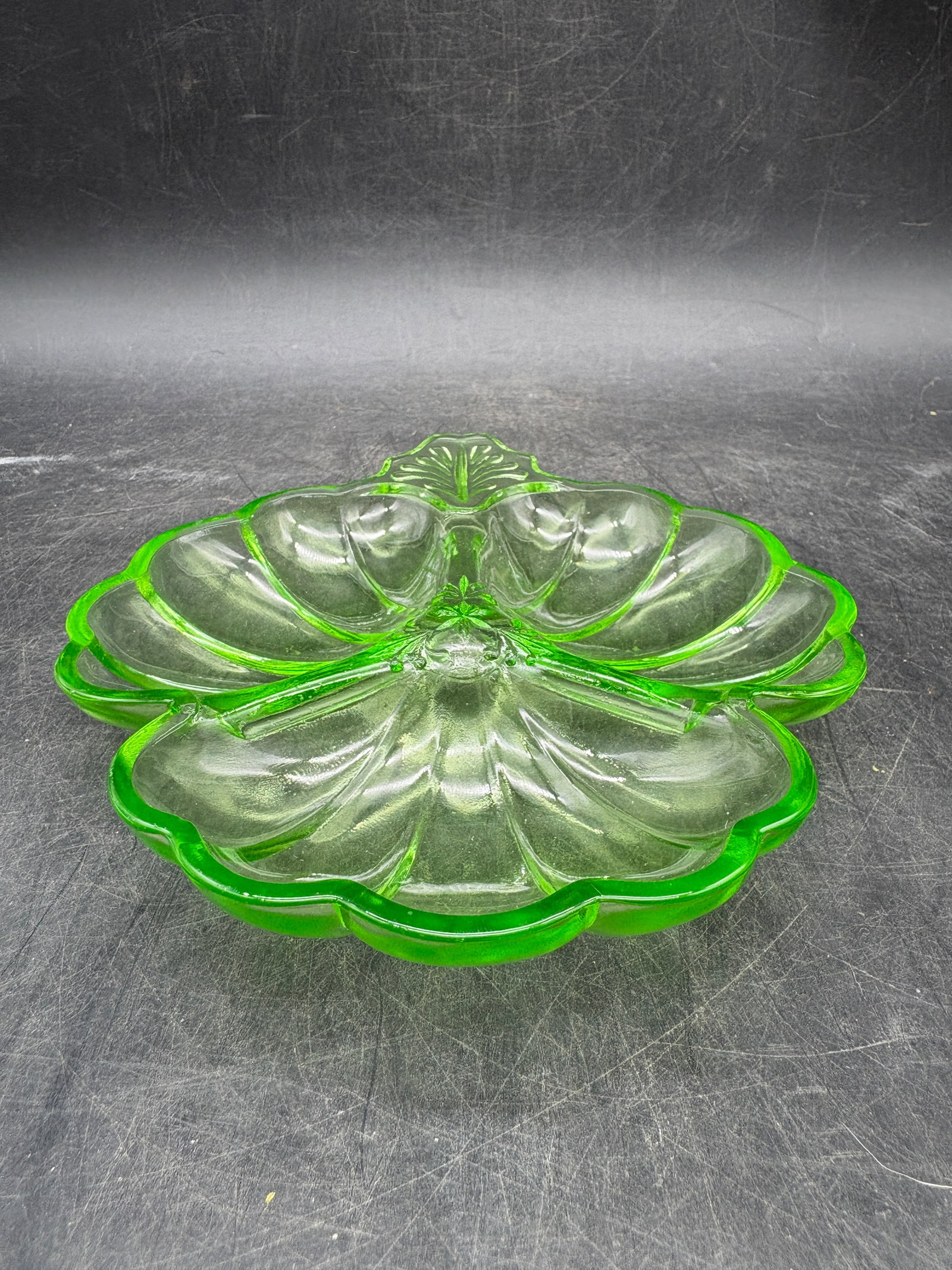 Vintage Jeannette Glass 'Doric Green' Clover Leaf Candy Dish Uranium - 4