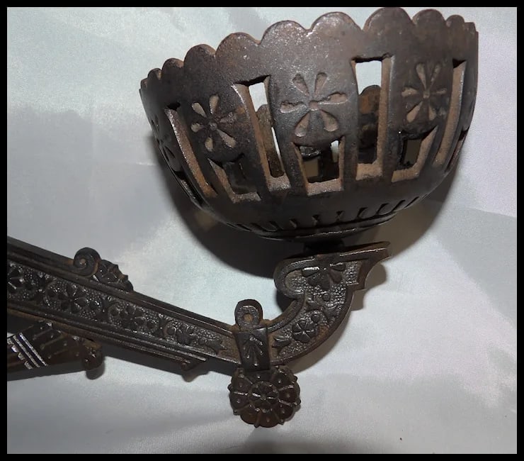 Antique English Cast Iron Lamp or Plant Holder- Diamond Registry Mark - 4