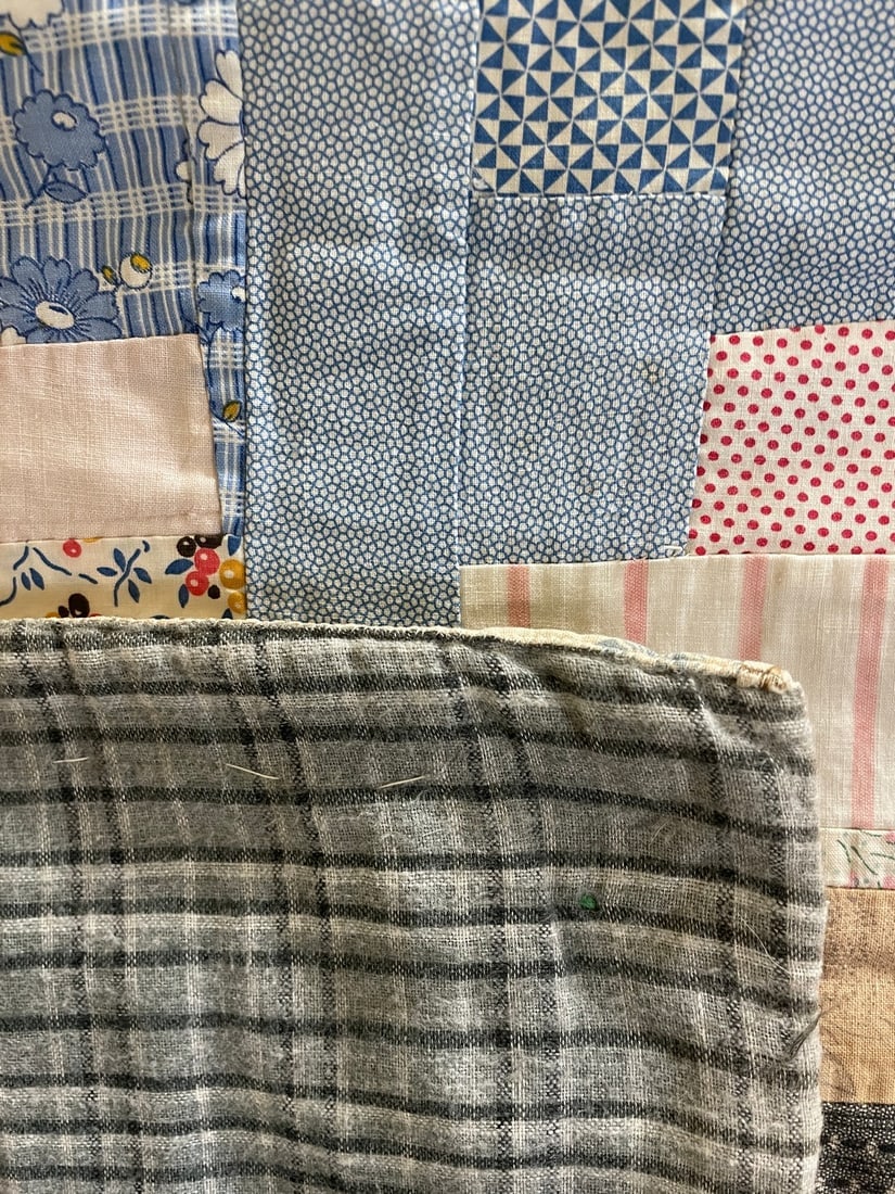 Primitive Quilt 66" x 60" Patchwork with Polka Dot Centers - 4