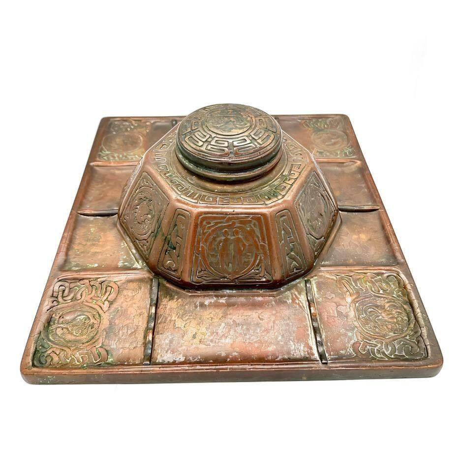 Art Nouveau Tiffany Studios Bronze "Zodiac" Pattern Inkwell on Tray #1078 - 15