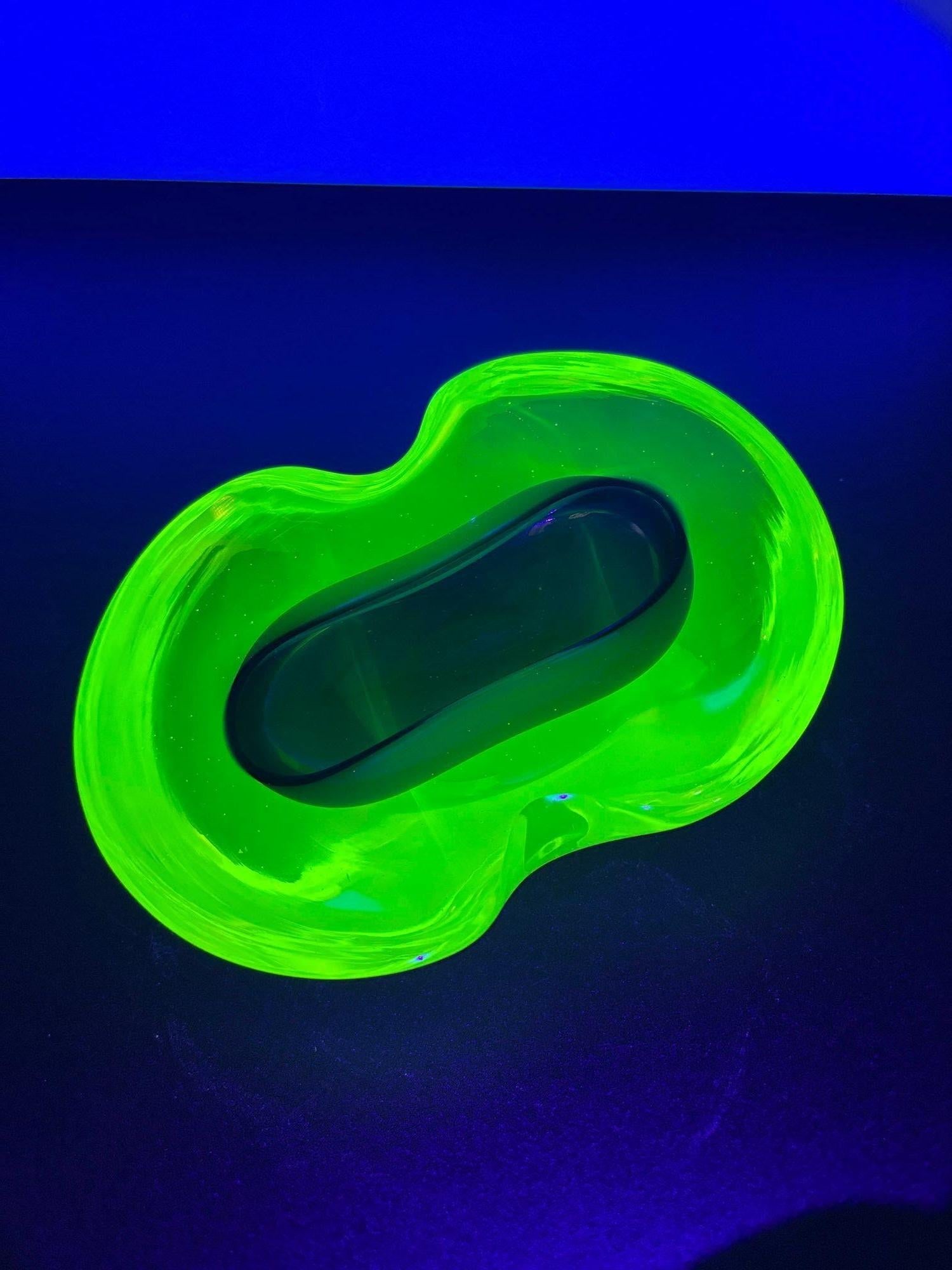 1970's Postmodern Biomorphic Sommerso Murano Glass Bowl or Ashtray - 15