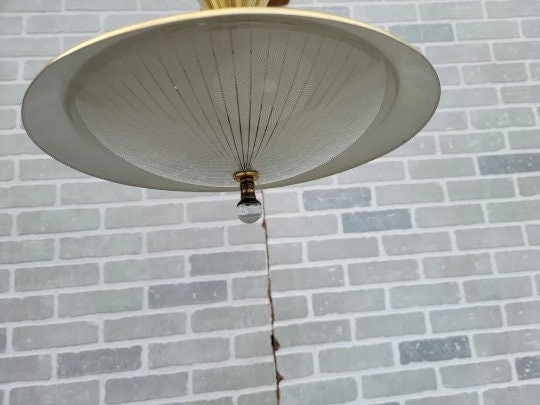 Mid Century Modern Space Age Pull Down Ceiling Pendant Light - 7