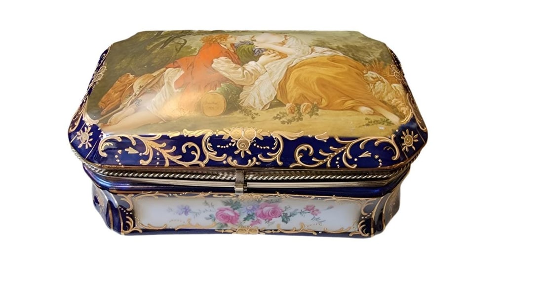 Antique French Sèvres Style Painted Porcelain and Gilt Brass Box - 4