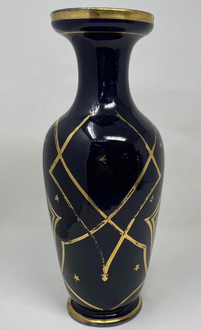 Antique French Old Paris Gilded Porcelain Vases with Hand Painted Courting Scenes - Pair - 3