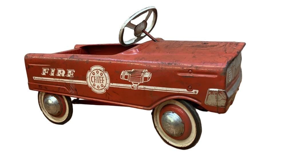 Vintage Murray "Fire Chief" Flat Front Original Steel Pedal Car (1 of 6)