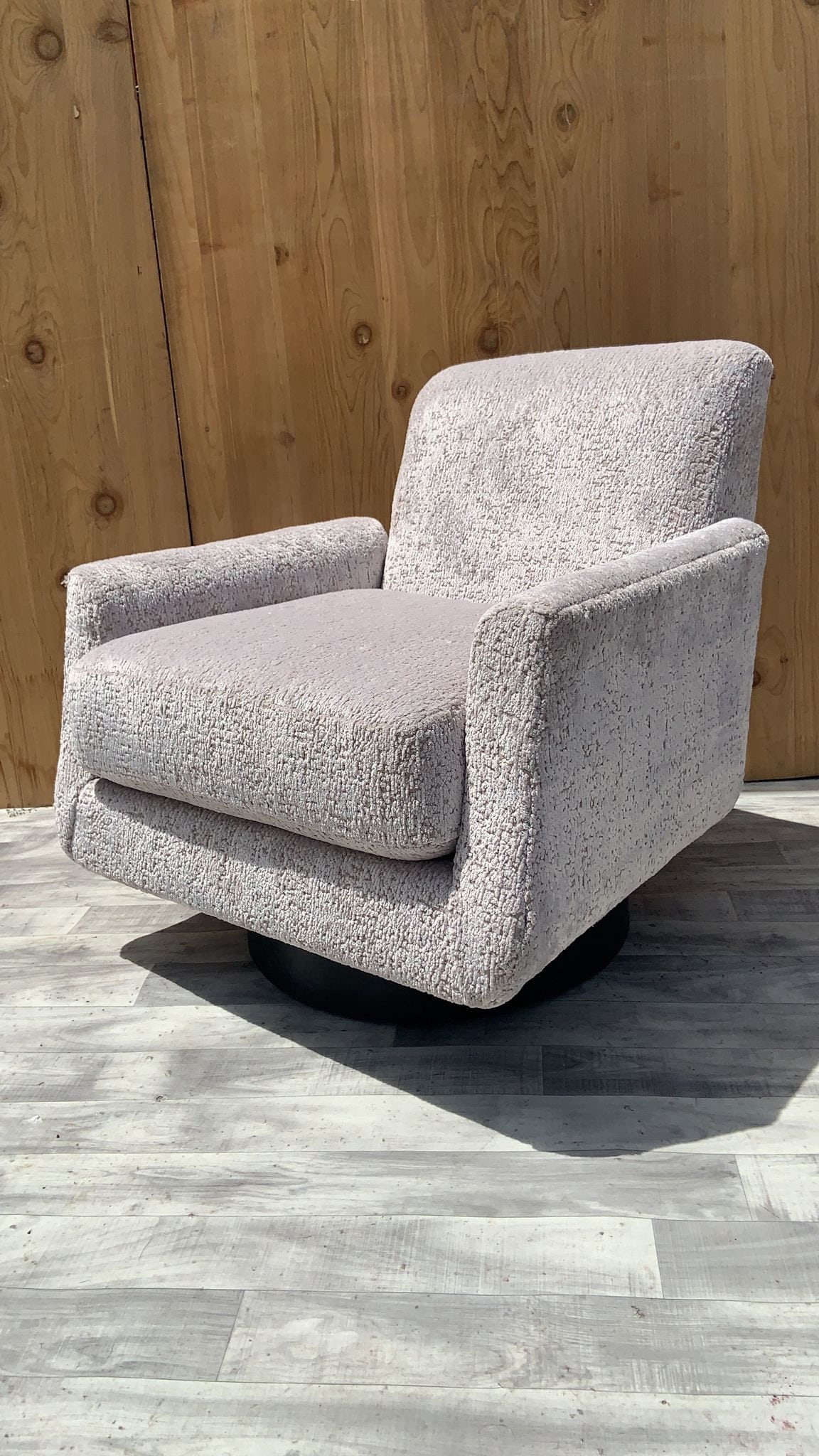Mid Century Modern Swivel Lounge Chair Newly Upholstered in Ivory Chenille - 5
