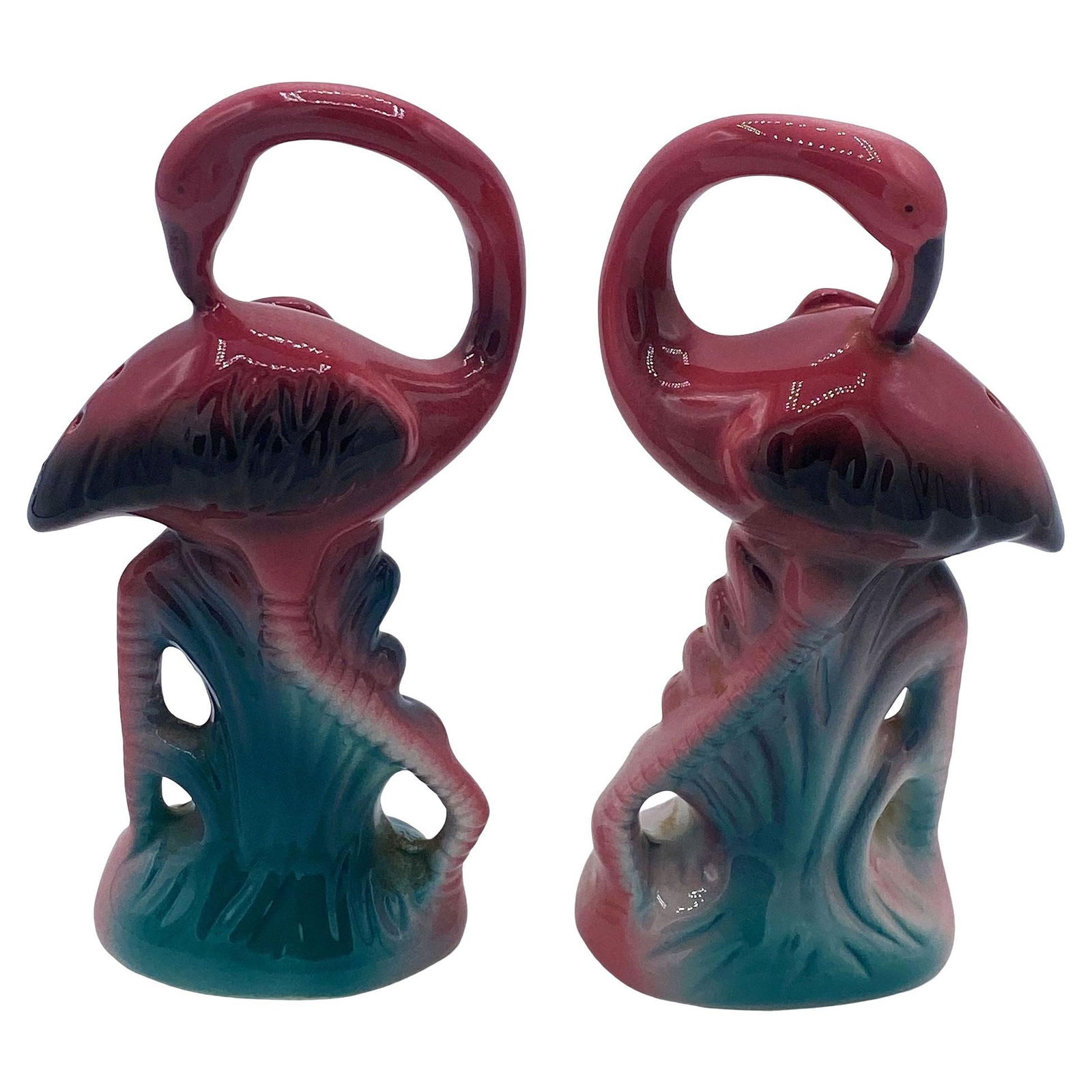 Tropical Pink Flamingo Ceramic Tabletop Salt & Pepper Shaker Set by Five & Dime: Title: Tropical Pink Flamingo Ceramic Tabletop Salt & Pepper Shaker Set by Five & Dime Description: Mid-century pink and green ceramic flamingo tabletop salt & pepper shaker set by Five & Dime. The