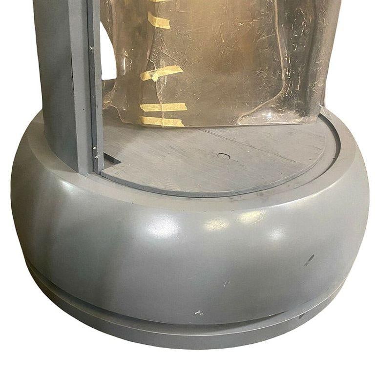 Futurist Cryogenic Freezing Chamber Tube Sculpture Hero Prop, 1997 Austin Powers - 4