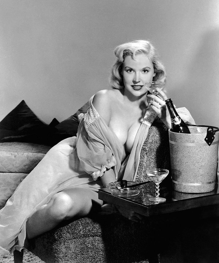 FEMALE FIGURE WITH CHAMPAGNE: Title: FEMALE FIGURE WITH CHAMPAGNE Artist: UNKNOWN Original Date: UNKNOWN Dimensions: 8X10 Description: || UNITED STATES SHIPPING ONLY! || This lot is a Dye Based Photolithograph and is a