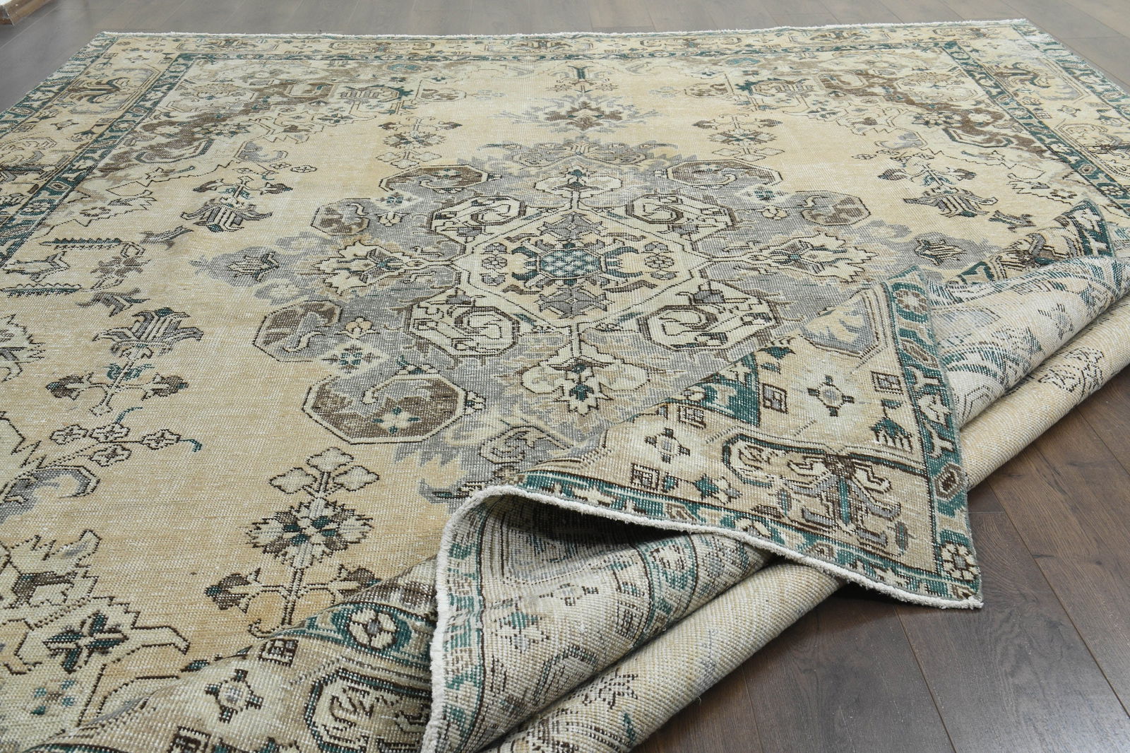 9.5x12.3 ft, PERSIAN AREA RUG (1 of 10)