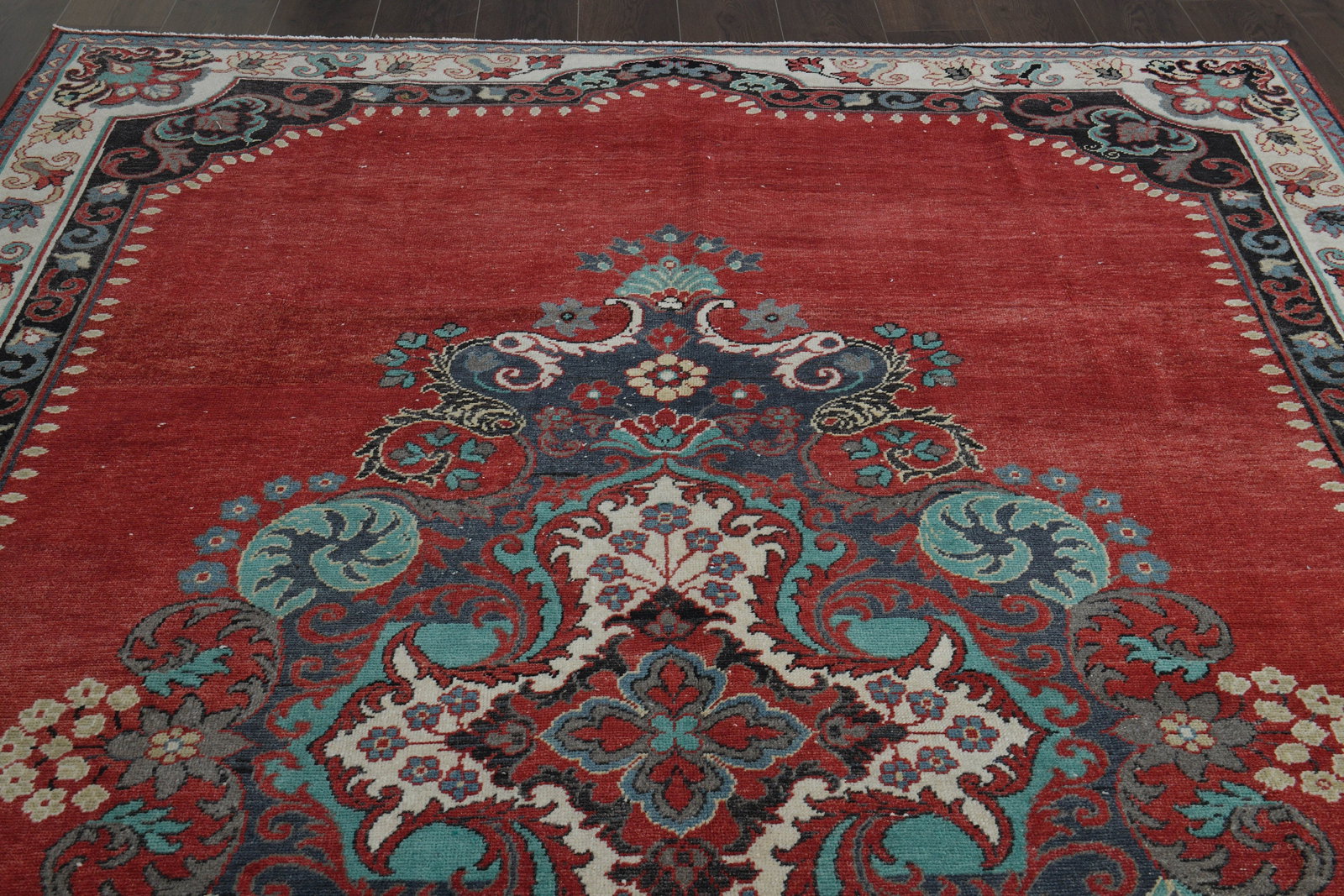 7'3x11'6 ft, RED SPECIAL MOTIF Rug - 9