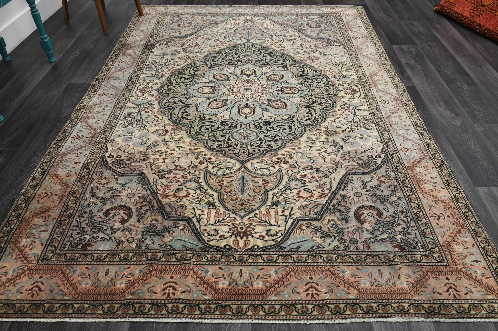 6.6x9.7 ft, TURKISH Rug, VINTAGE (1 of 9)