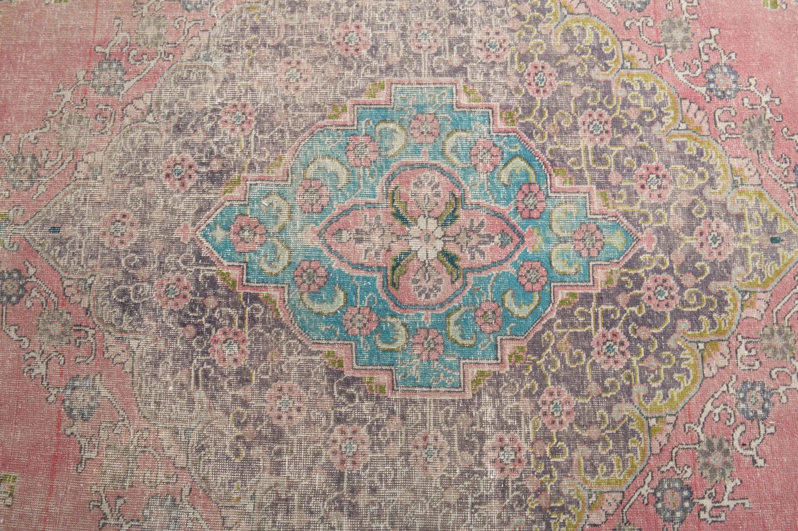 9'7x12'8 ft, PINK MINIMALIST RUG - 5