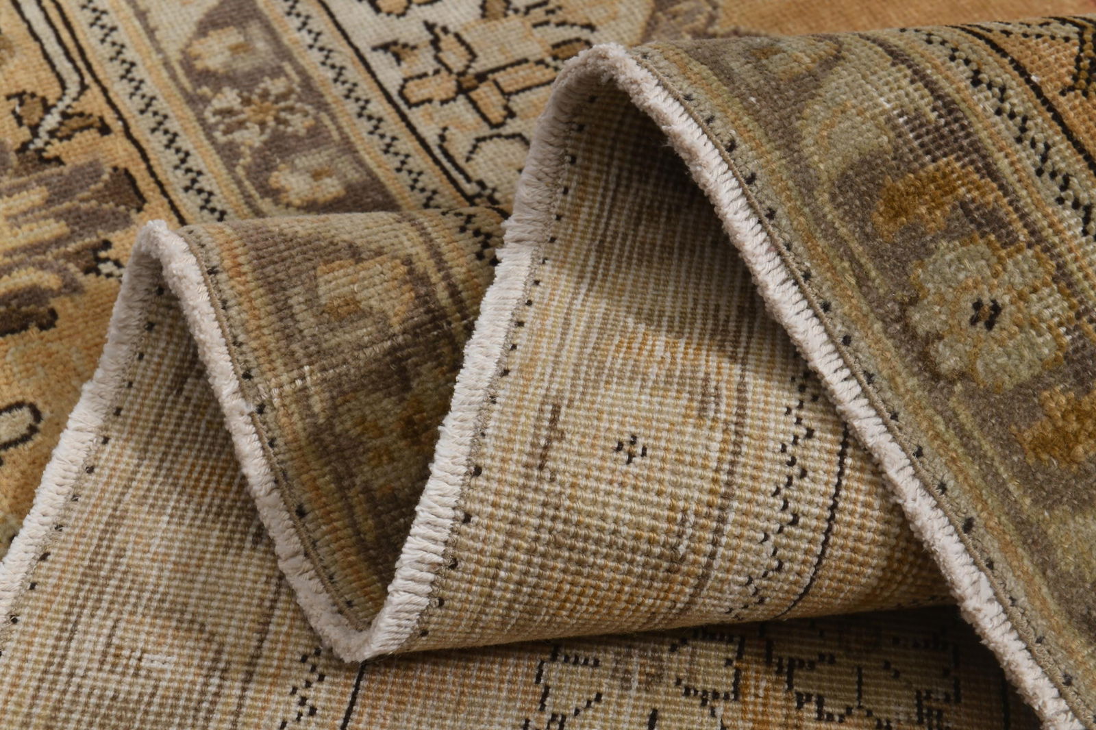 9'5x12'7 ft, ORANGE PERSIAN RUG, Vintage Handmade: Title: 9'5x12'7 ft, ORANGE PERSIAN RUG, Vintage Handmade Description: This Turkish one-of-a-kind Anatolian Vintage Rug is hand-knotted and handwoven by the most skilled artisans who use pure wool, in