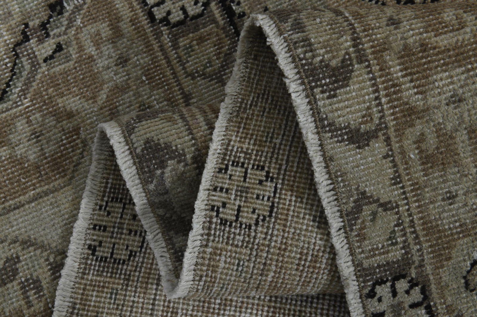 9'5x12'3 ft, ORANGE OVERSIZED RUG (1 of 10)