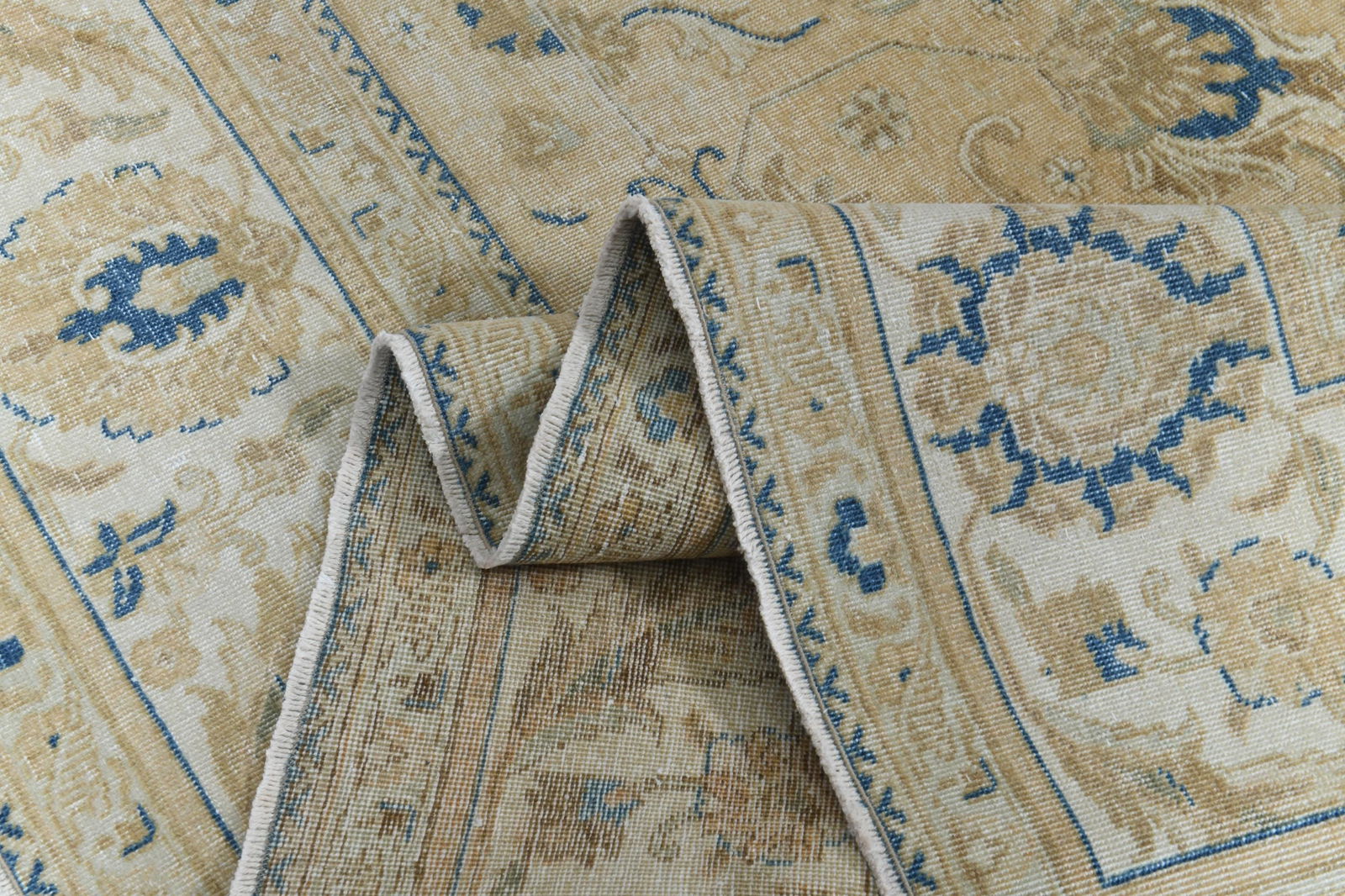 9'5x10'9 ft, BRIGHT LUXURY RUG (1 of 10)