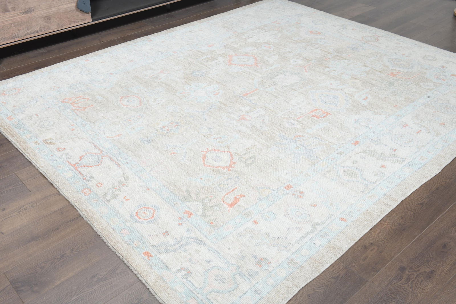 7'9x9'2 ft, LIVING ROOM RUG - 8