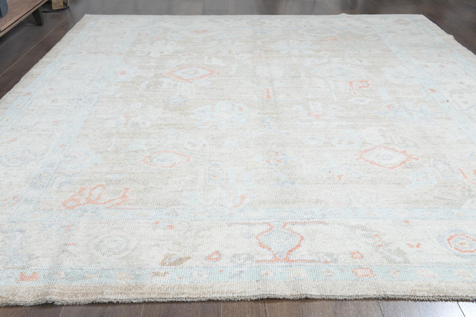 7'9x9'2 ft, LIVING ROOM RUG - 9