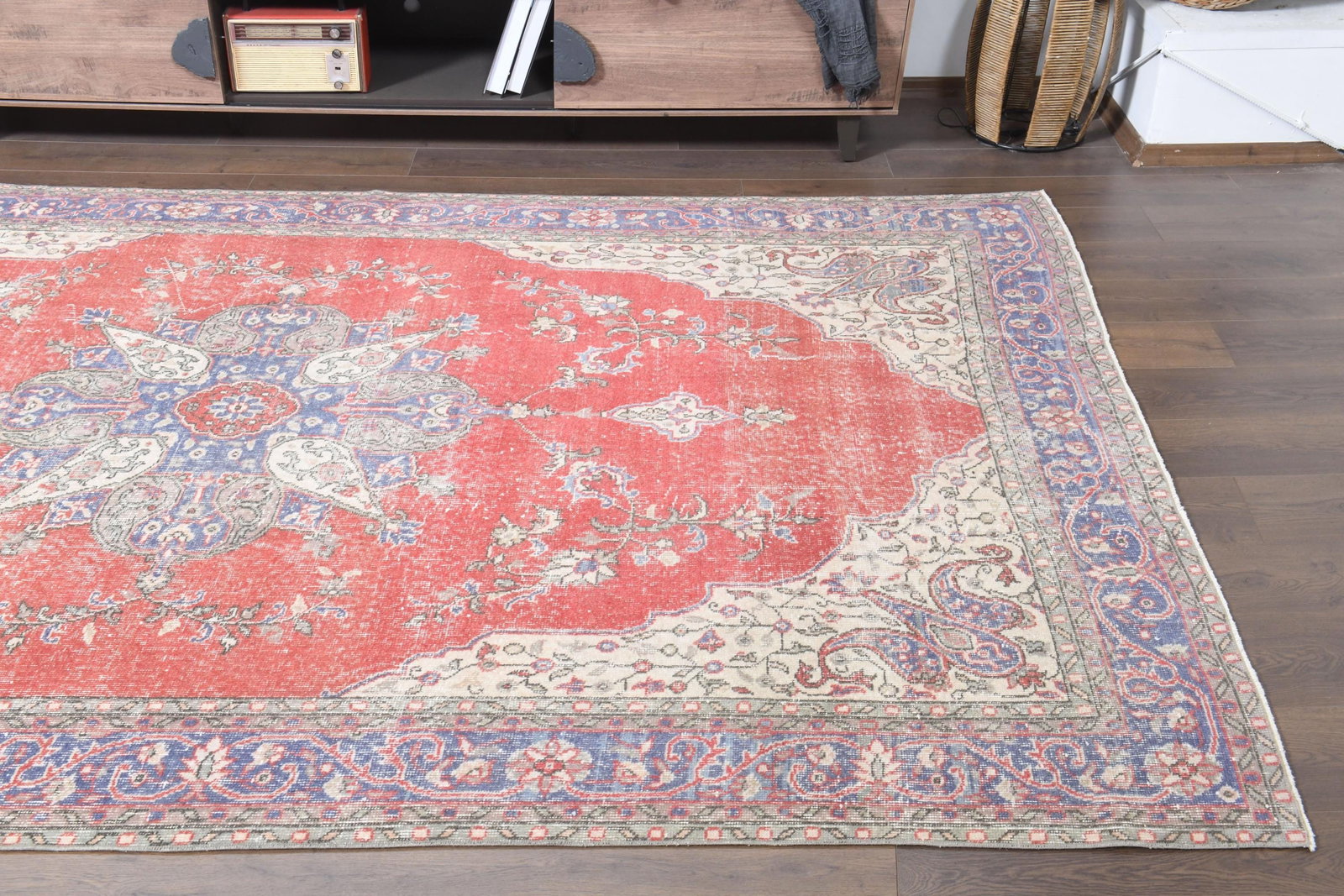 6'7x10'7 ft, PINK VINTAGE RUG - 3